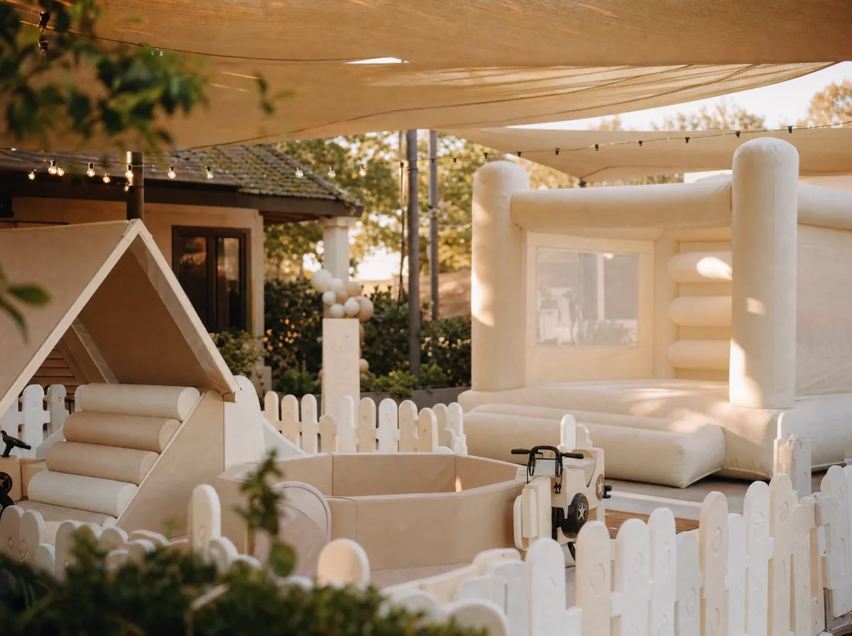 Bounce house with canopy shade